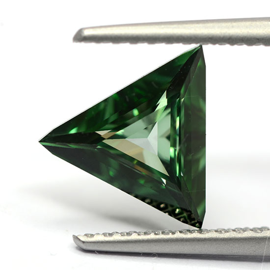 Triangle on sale diamond shape